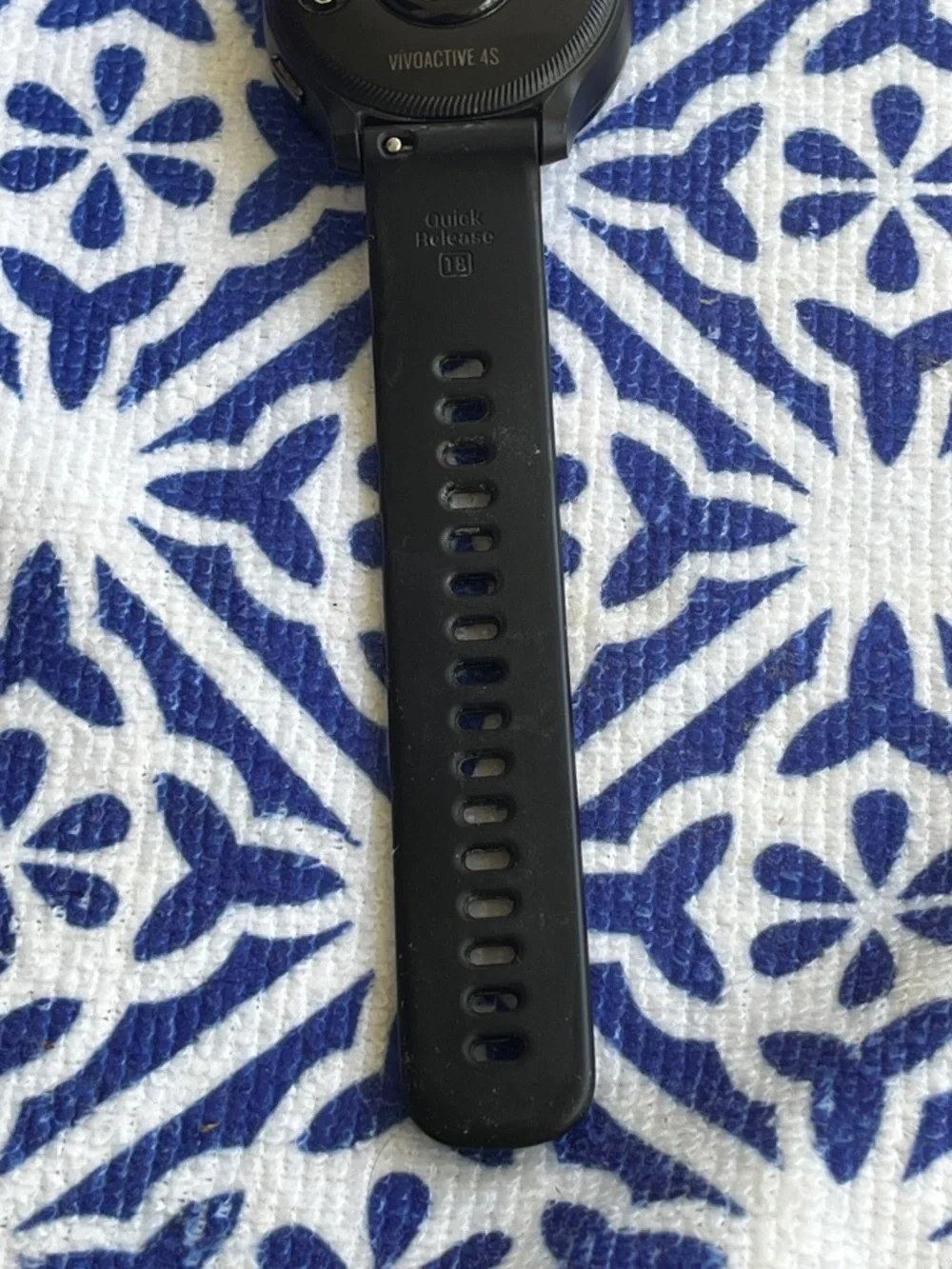Garmin Vivoactive 4S Smart Watch